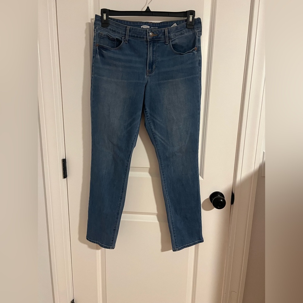 Old Navy Women's Straight Leg Blue Jeans